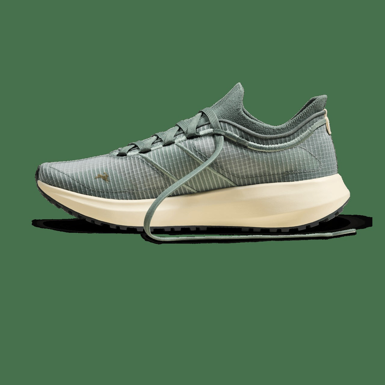 Tracksmith Eliot Range