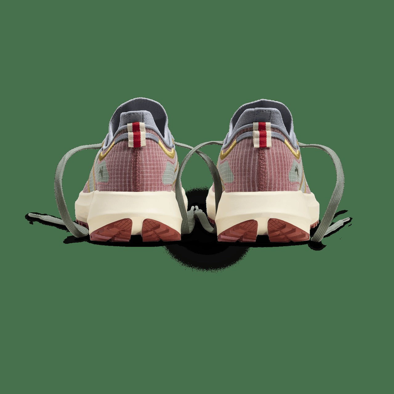 Tracksmith Eliot Range