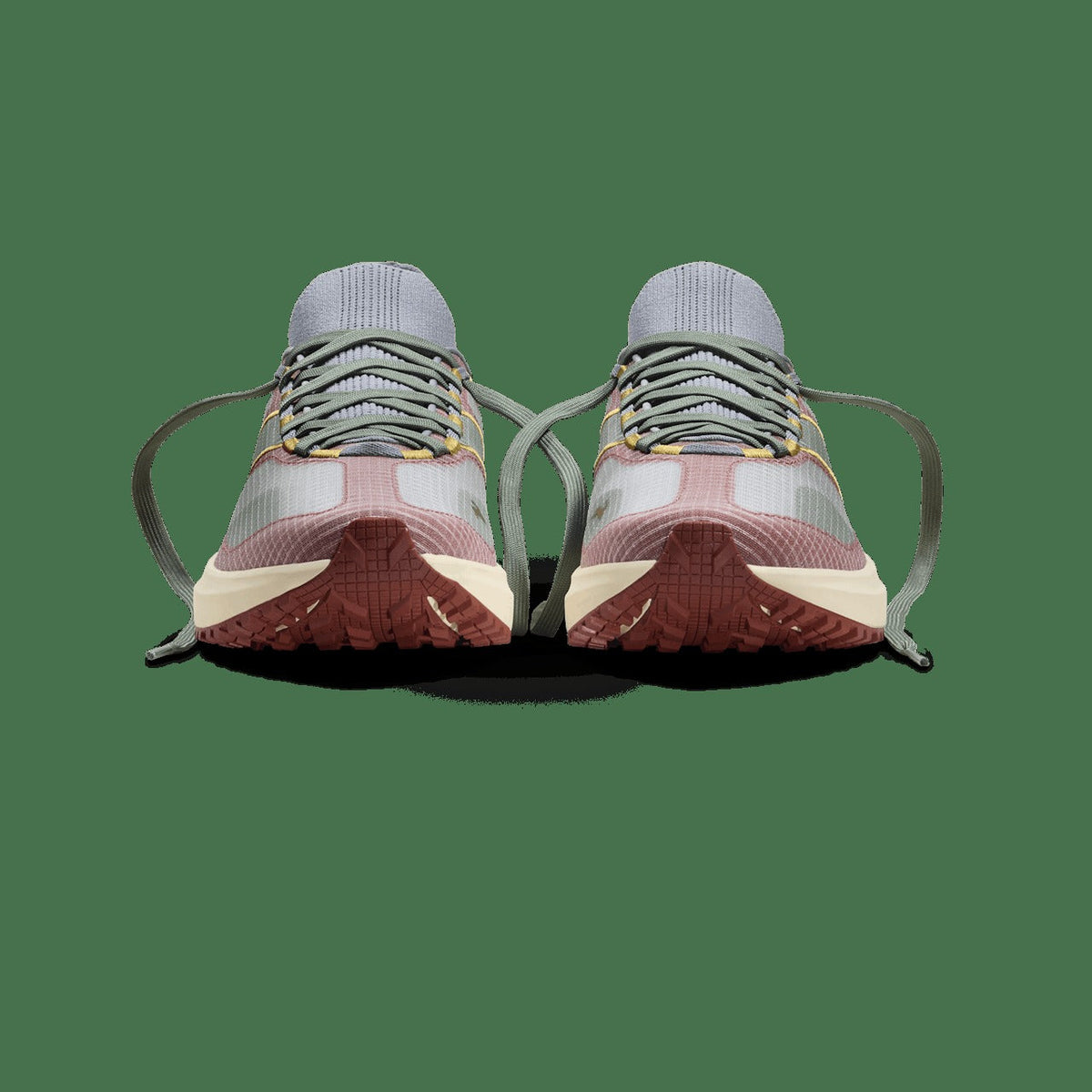 Tracksmith Eliot Range